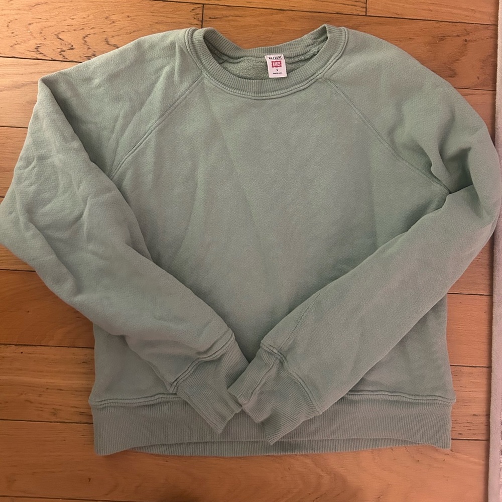 GREAT Condition, Small, Crewneck